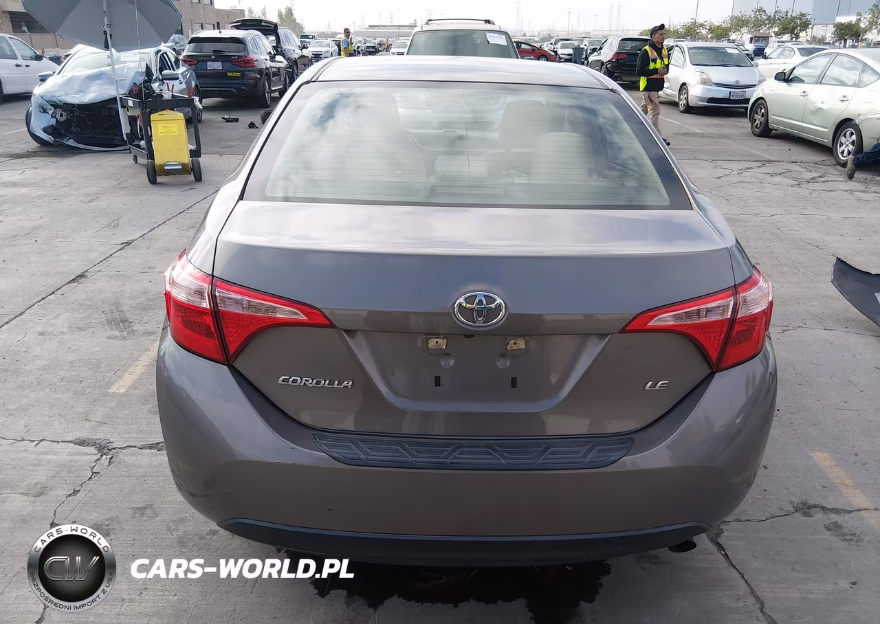 2018 Toyota Corolla Le VIN:5YFBURHE5JP788671 - 17