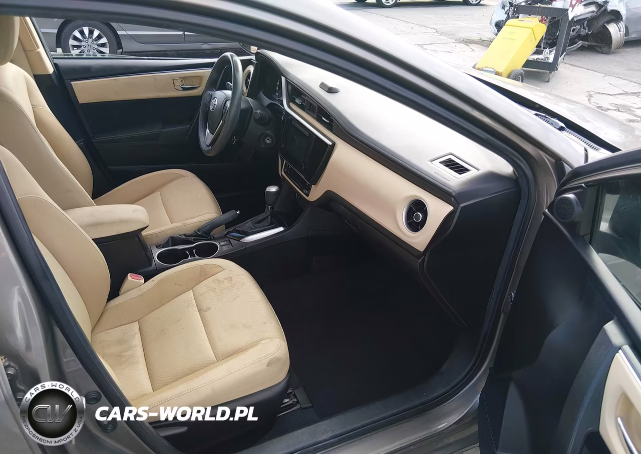 2018 Toyota Corolla Le VIN:5YFBURHE5JP788671 - 5