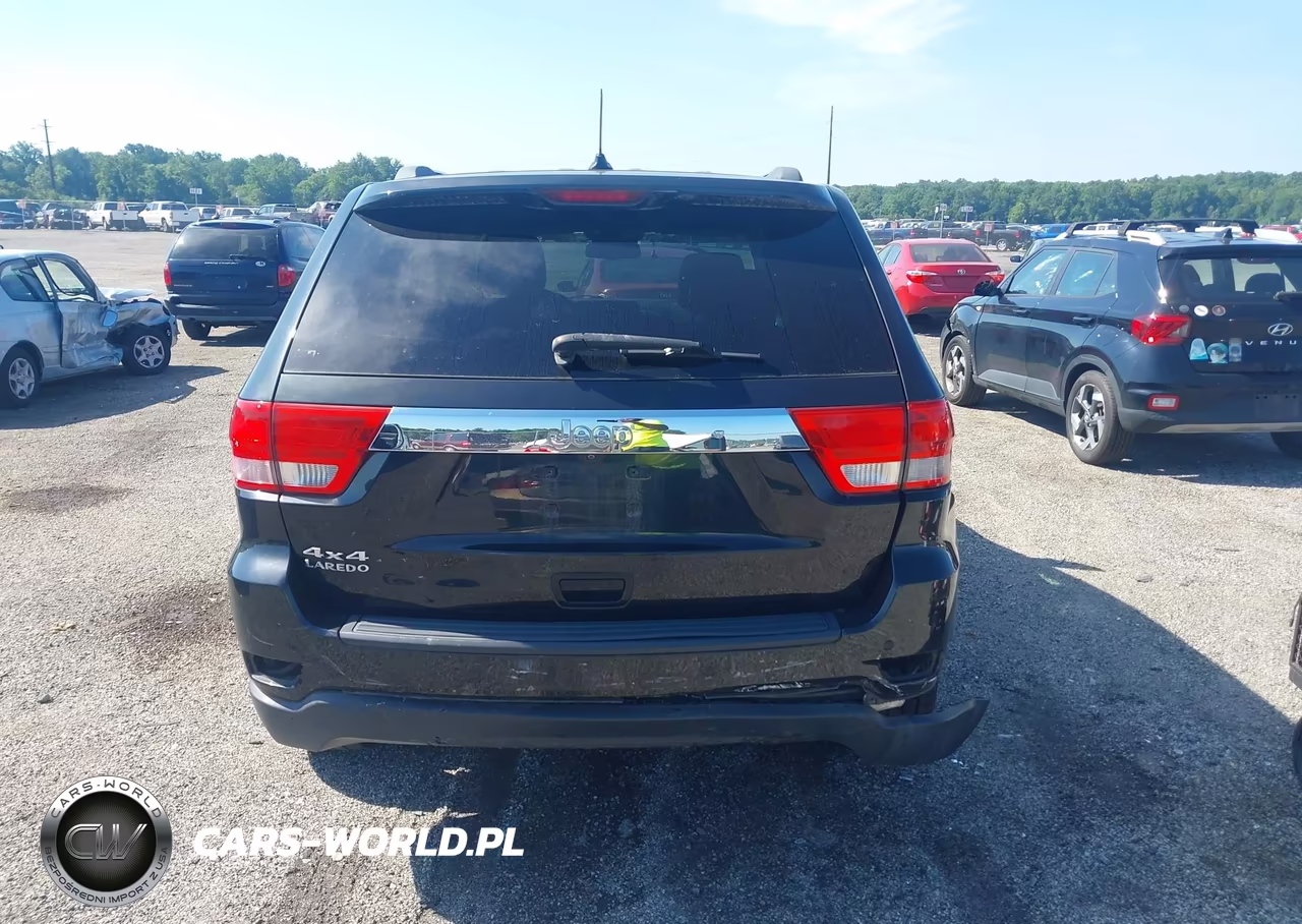 2013 Jeep Grand Cherokee Laredo VIN:1C4RJFAG4DC648044 - 16