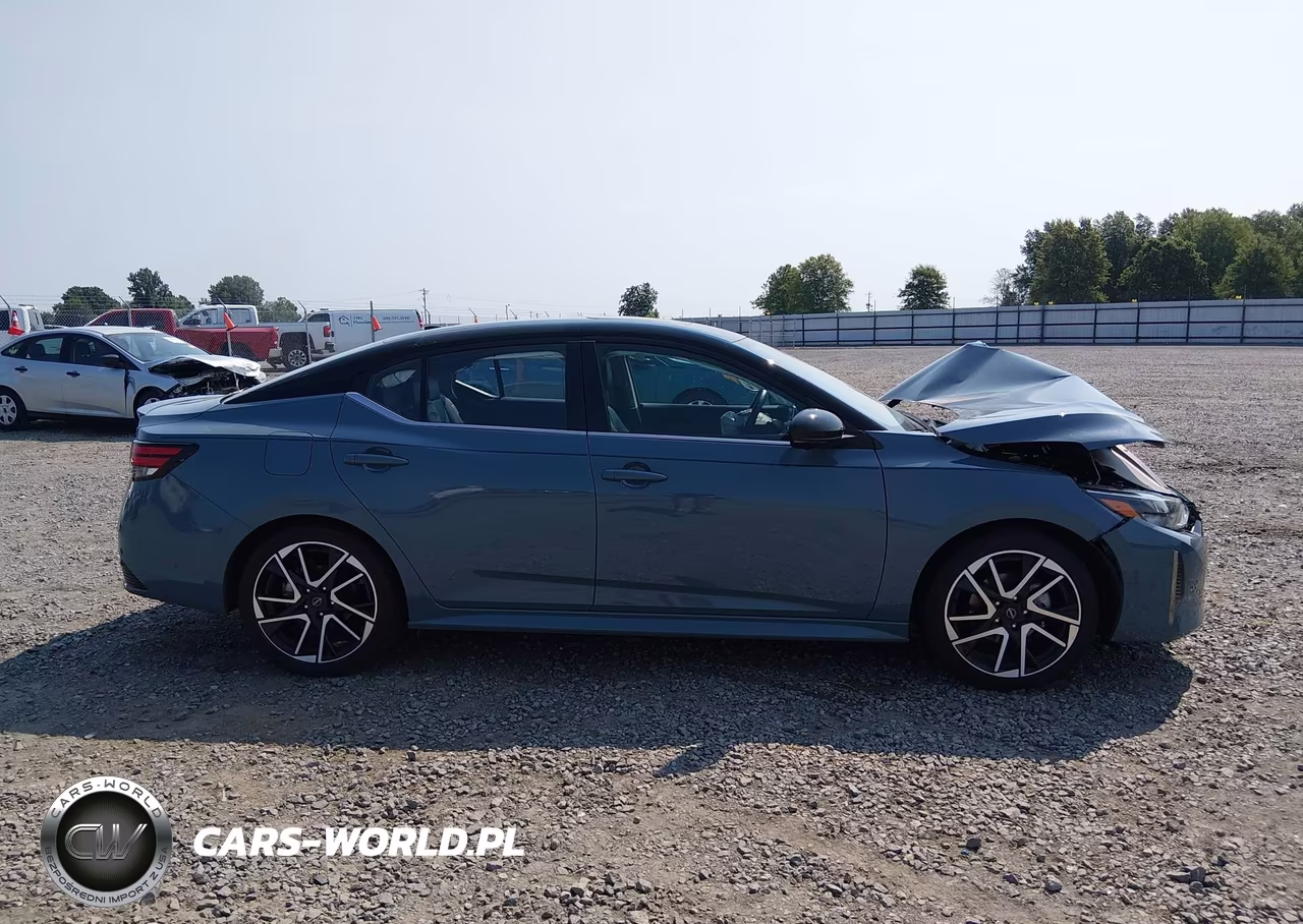 2025 Nissan Sentra Sr VIN:3N1AB8DV9SY238931 - 13
