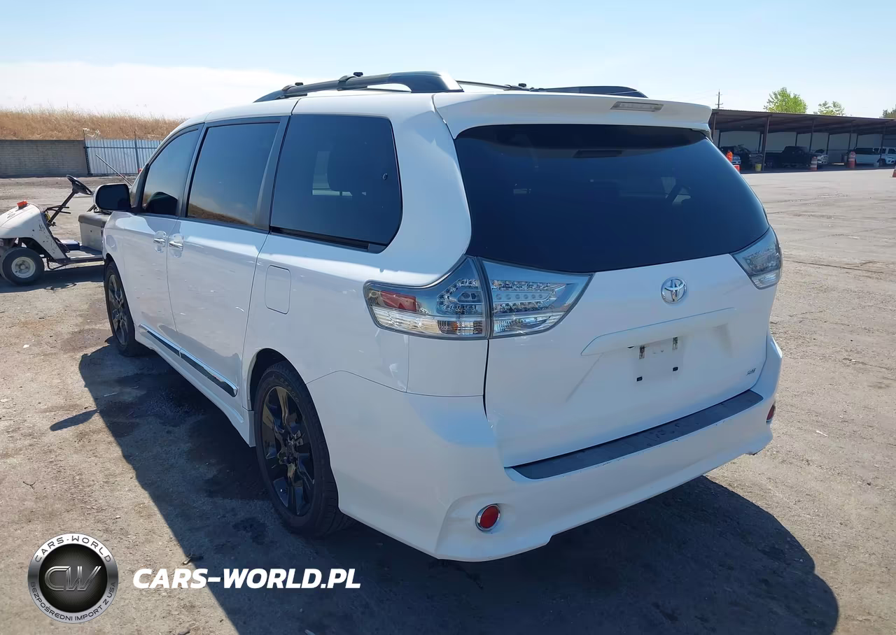 2016 Toyota Sienna Se 8 Passenger VIN:5TDXK3DCXGS710898 - 3