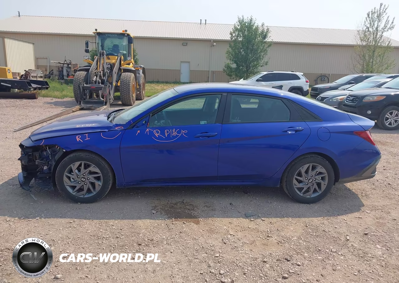 2024 Hyundai Elantra Hybrid Blue VIN:KMHLM4DJ3RU120985 - 14