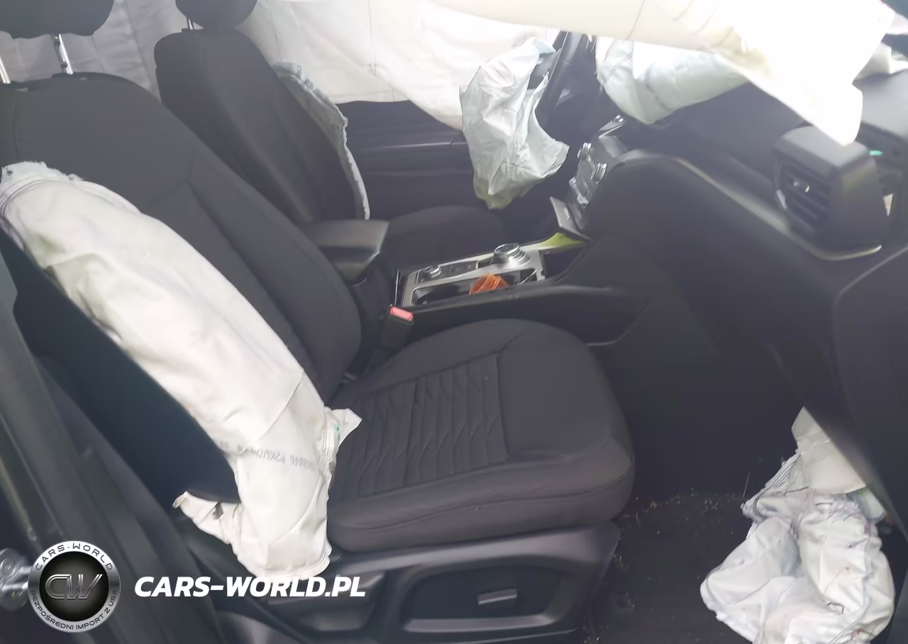 2020 Ford Explorer Xlt VIN:1FMSK8DH4LGC02610 - 5