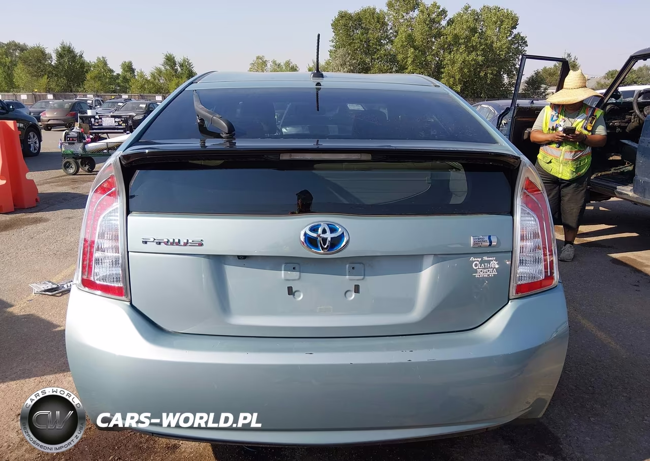 2013 Toyota Prius Three VIN:JTDKN3DU0D1620145 - 16