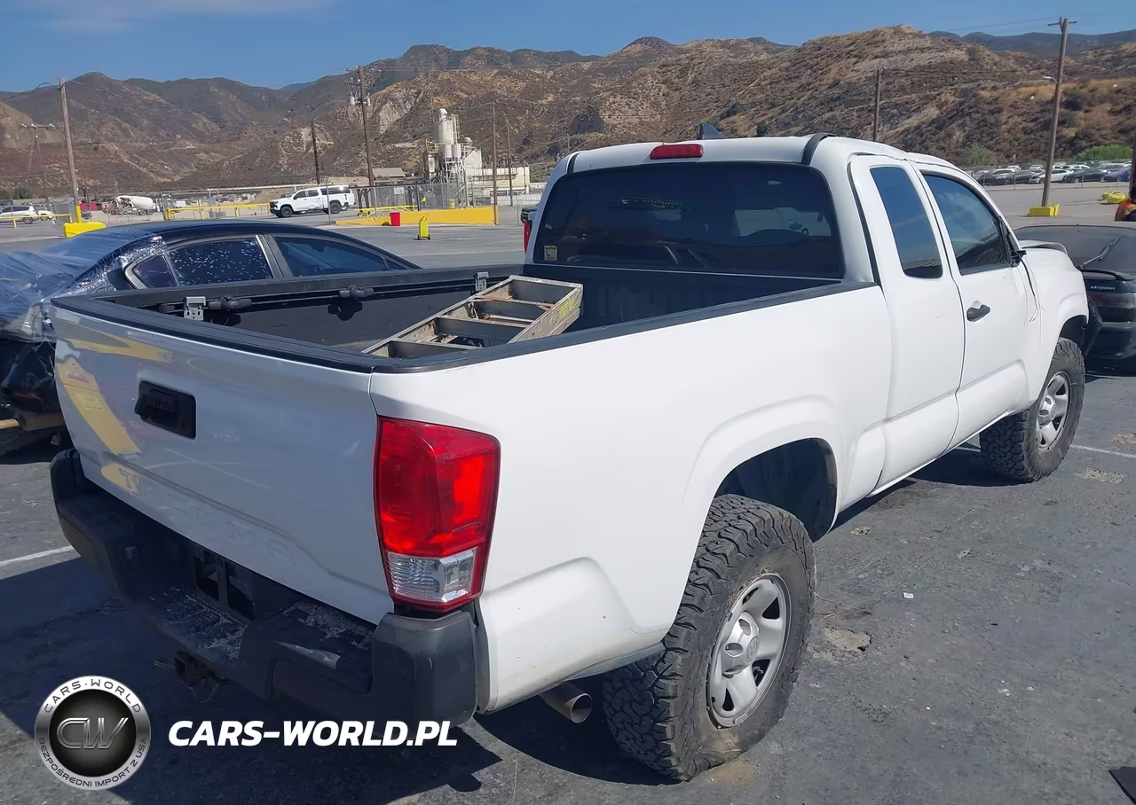 2017 Toyota Tacoma Sr VIN:5TFRX5GN4HX075448 - 4