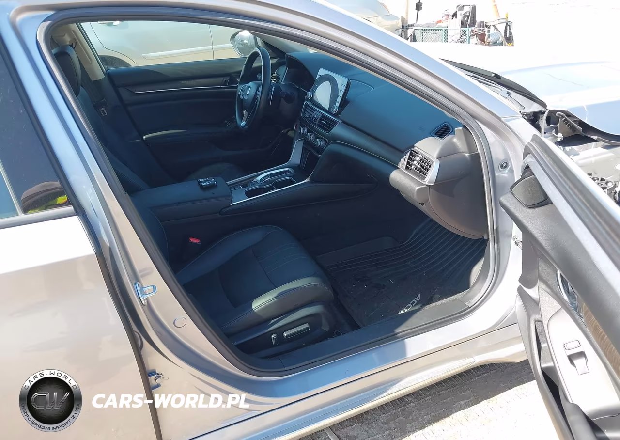 2021 Honda Accord Hybrid Touring VIN:1HGCV3F96MA014640 - 5