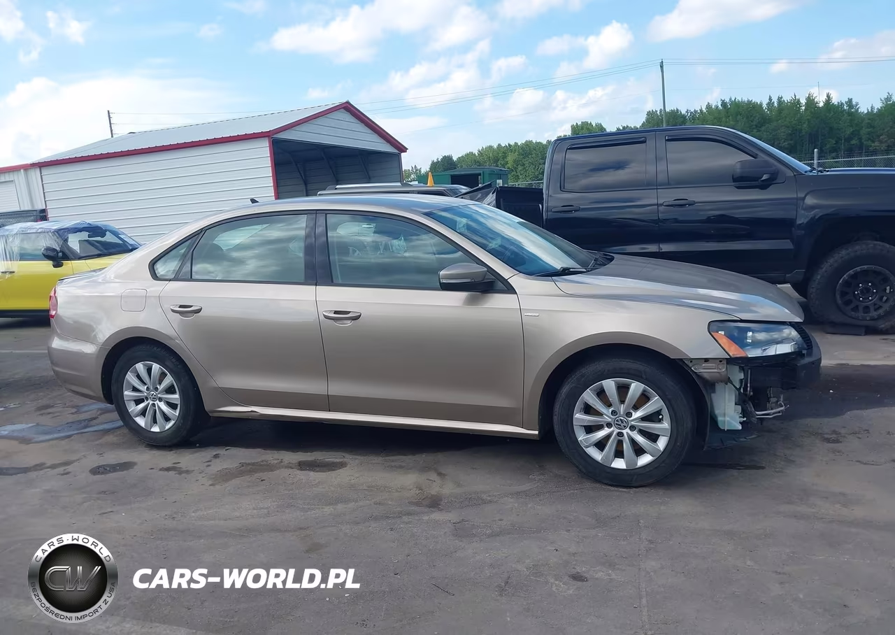 2015 Volkswagen Passat 1.8T Wolfsburg Edition VIN:1VWAT7A32FC043045 - 14