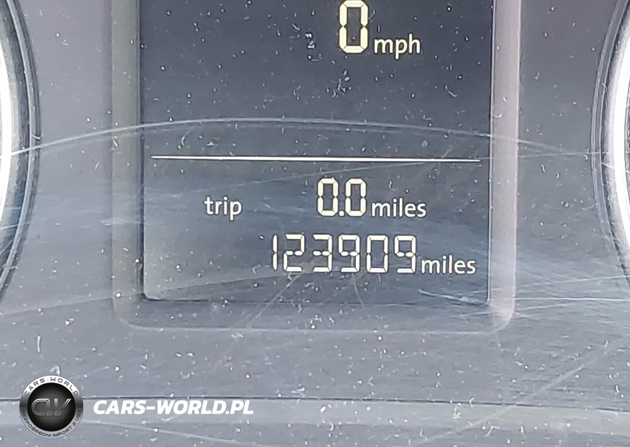 2015 Volkswagen Passat 1.8T Wolfsburg Edition VIN:1VWAT7A32FC043045 - 16