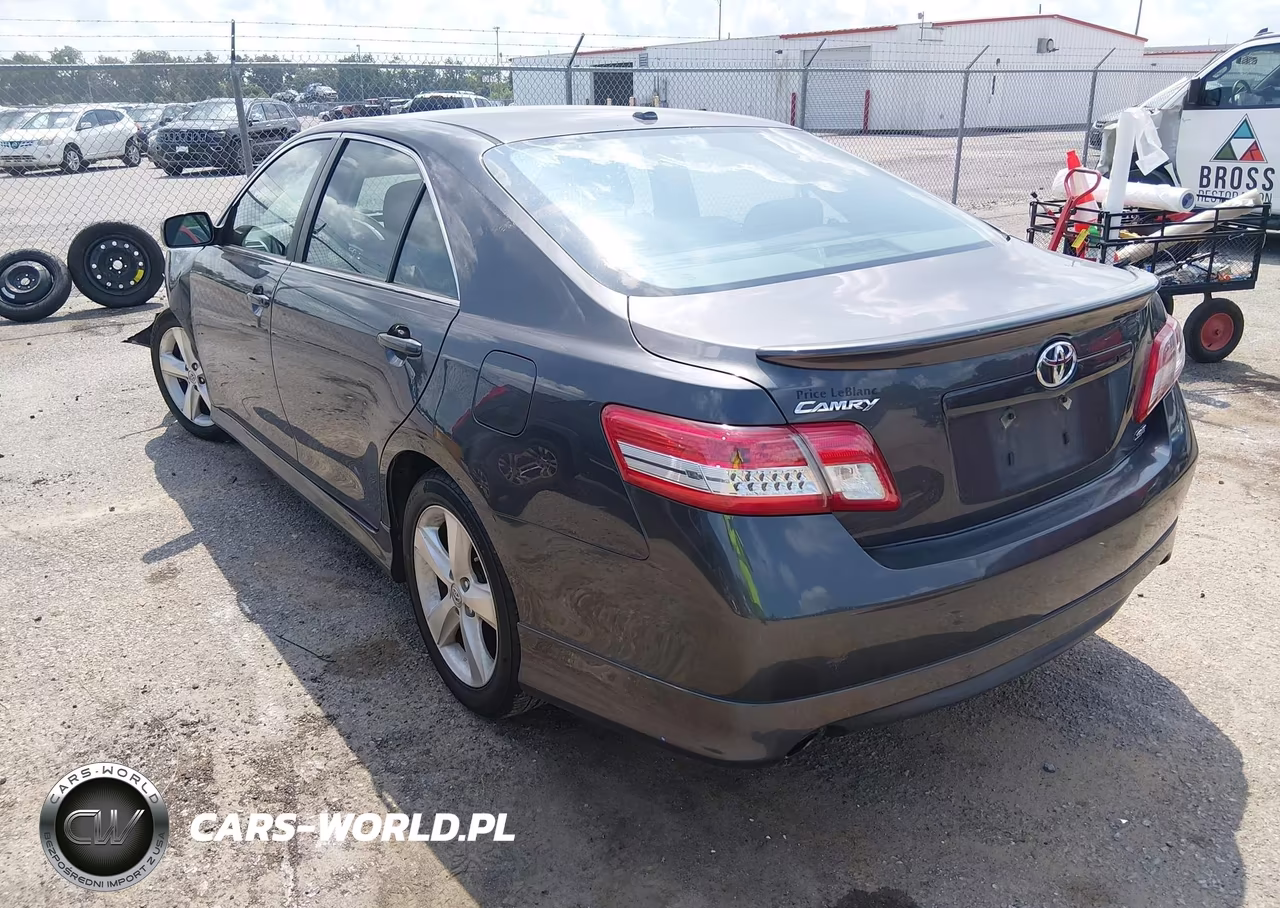 2010 Toyota Camry Se VIN:4T1BF3EK6AU063239 - 3