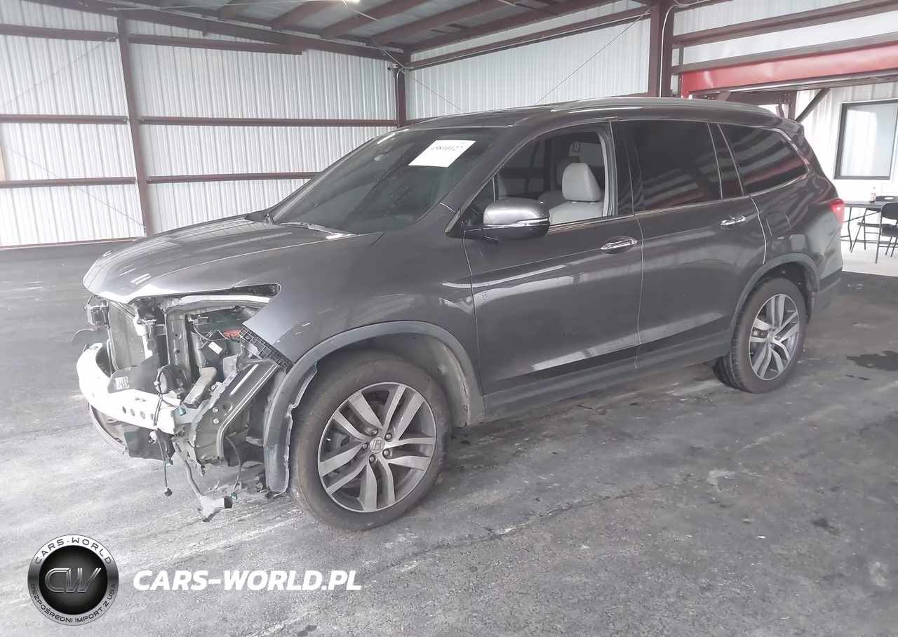 2018 Honda Pilot Touring VIN:5FNYF5H94JB010292 - 2