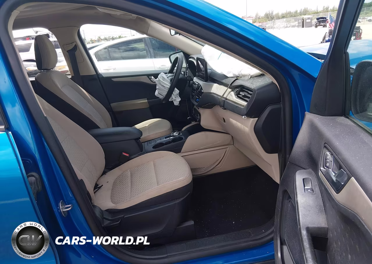 2020 Ford Escape Se VIN:1FMCU9G63LUA43353 - 5