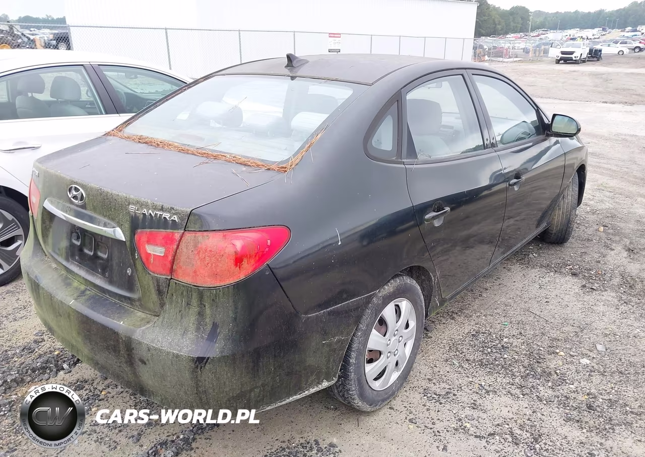 2010 Hyundai Elantra Gls VIN:KMHDU4AD8AU179912 - 4