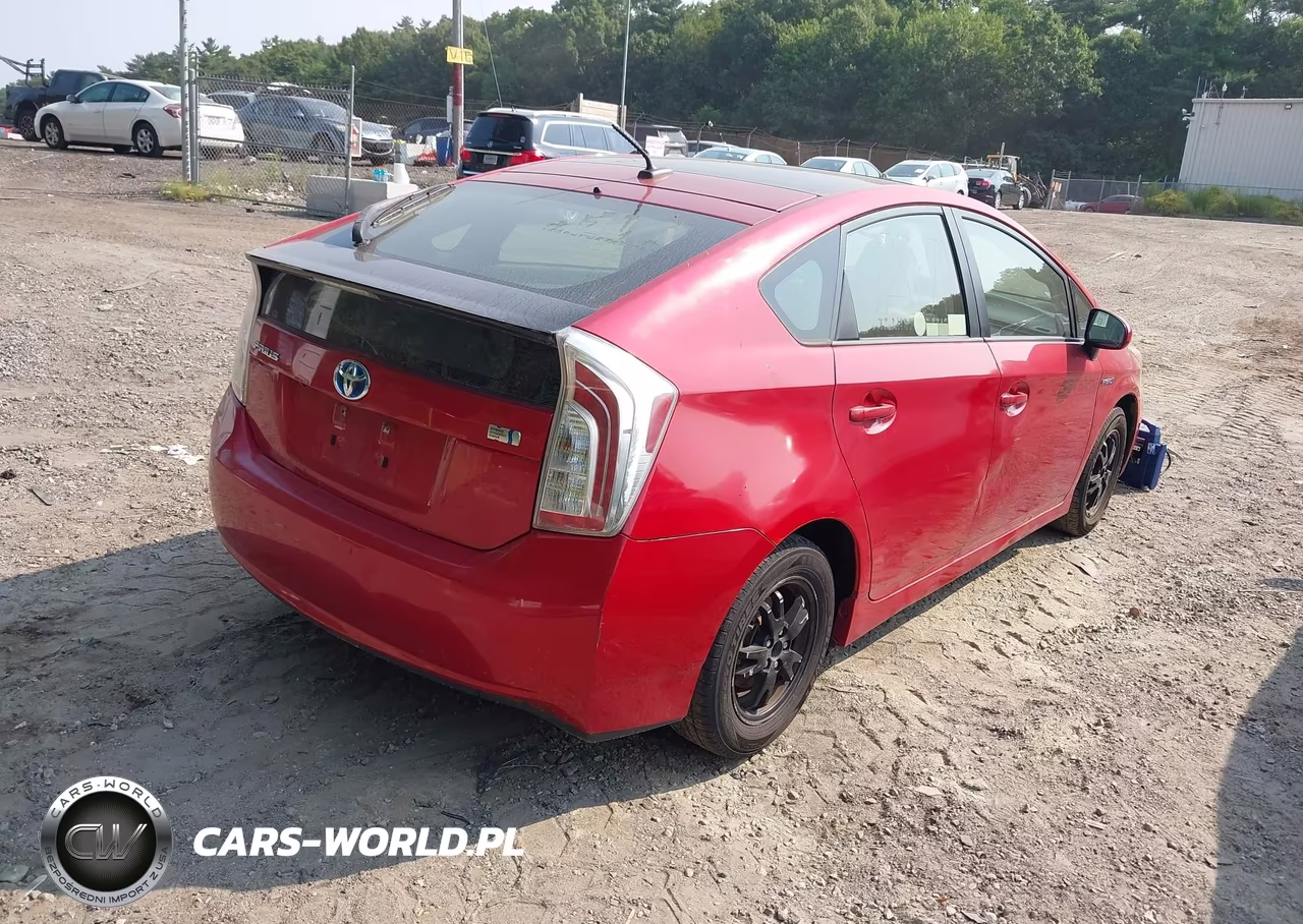 2012 Toyota Prius Four VIN:JTDKN3DU7C5388084 - 4