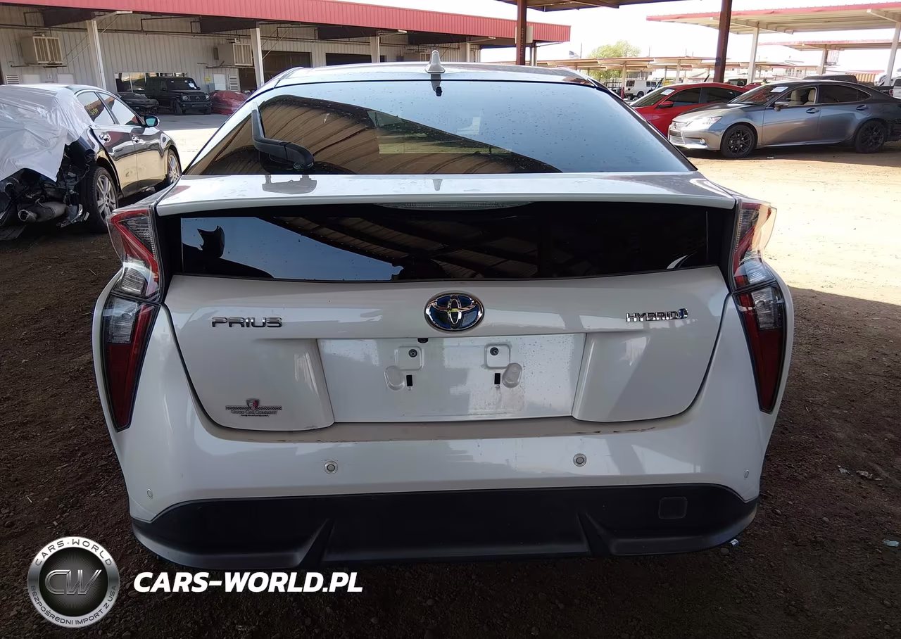 2018 Toyota Prius Four Touring VIN:JTDKARFU1J3061913 - 17