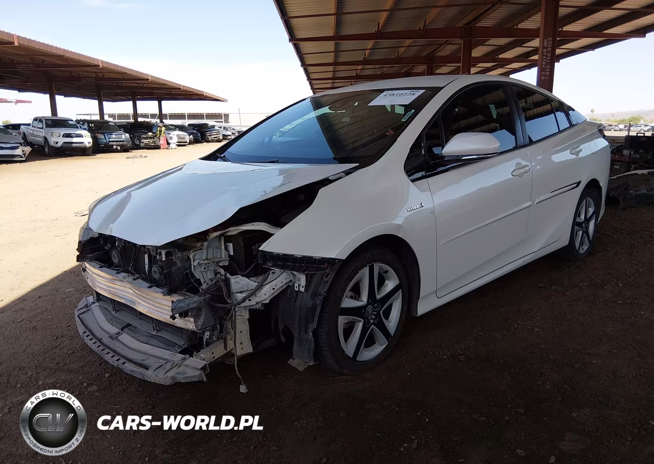 2018 Toyota Prius Four Touring VIN:JTDKARFU1J3061913 - 2