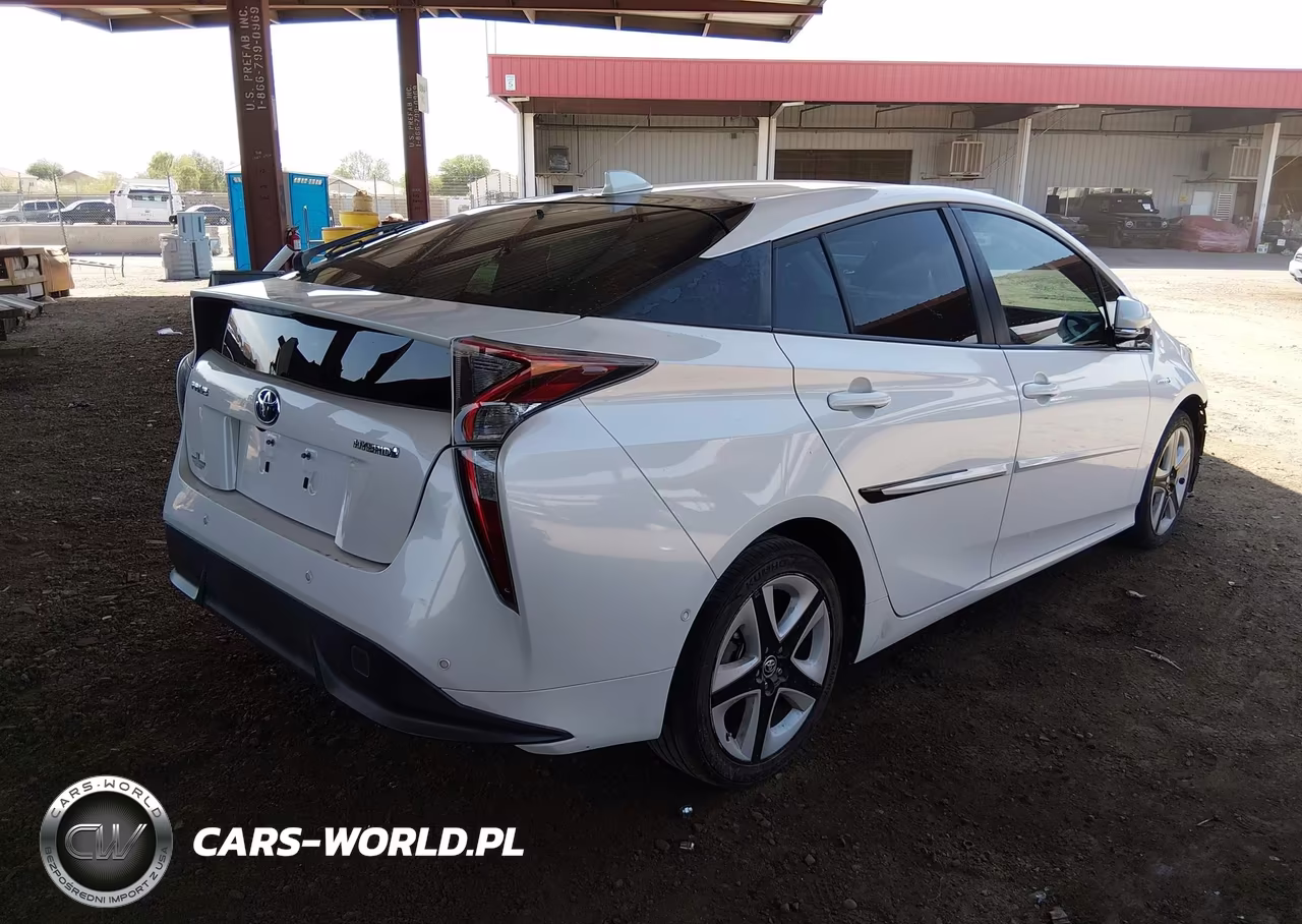 2018 Toyota Prius Four Touring VIN:JTDKARFU1J3061913 - 20