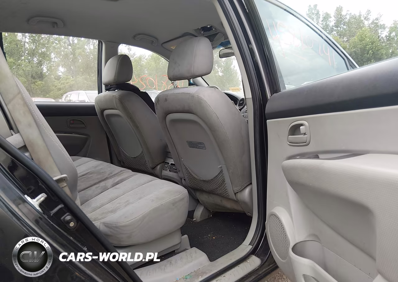 2008 Kia Rondo Lx VIN:KNAFG525887209918 - 8