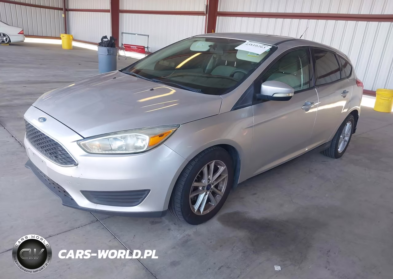 2017 Ford Focus Se VIN:1FADP3K23HL214977 - 2
