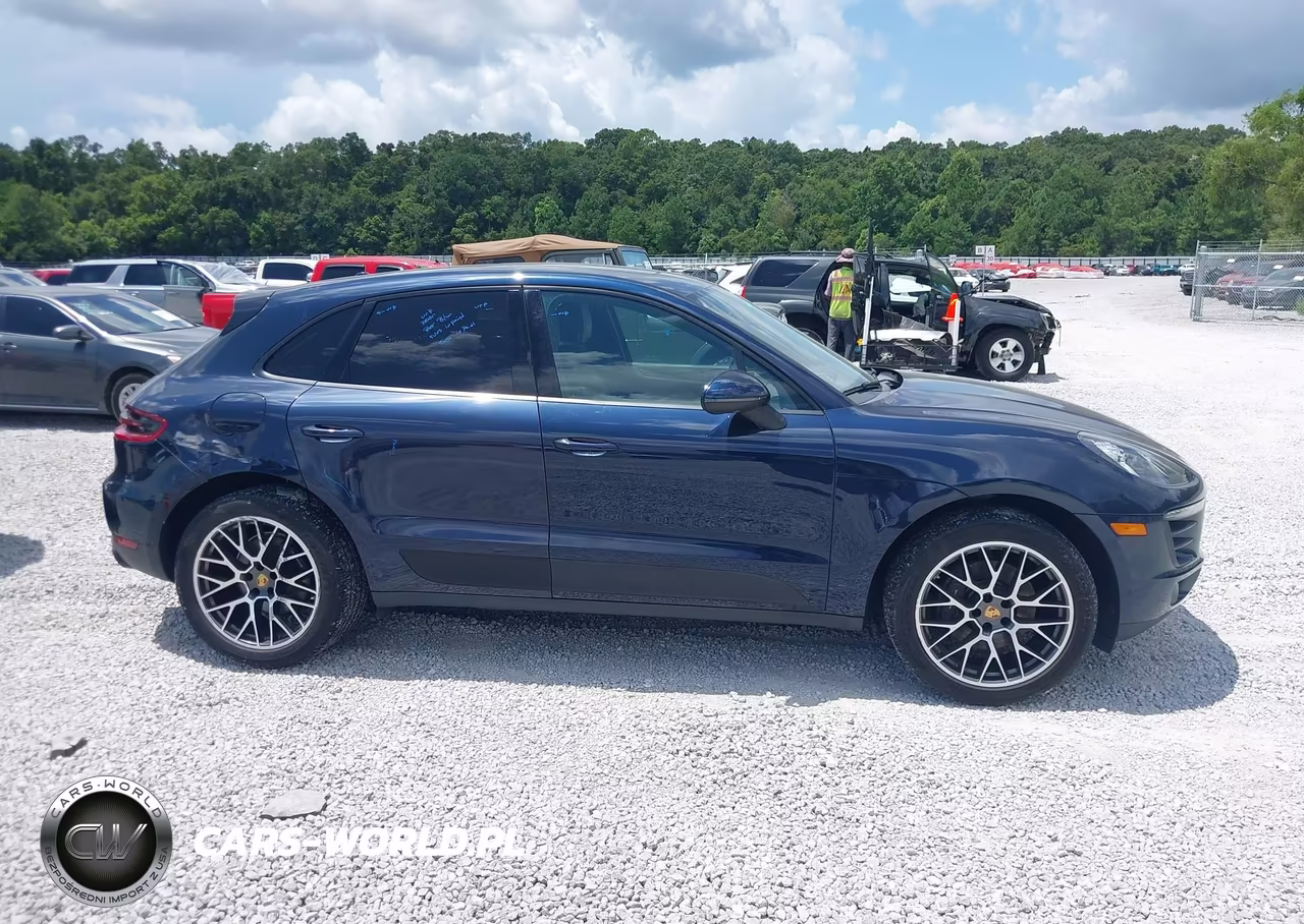 2018 Porsche Macan Sport Edition VIN:WP1AA2A50JLB21701 - 13