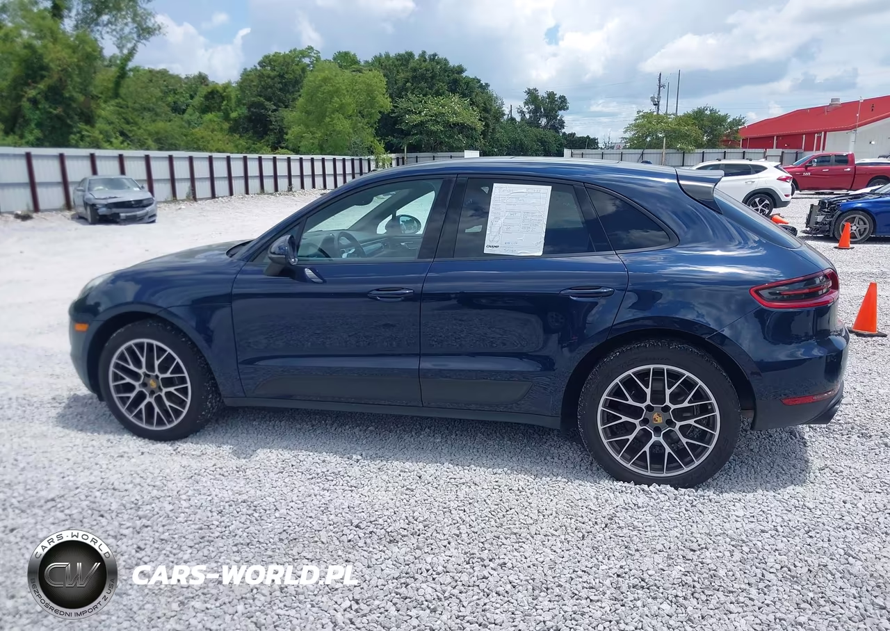 2018 Porsche Macan Sport Edition VIN:WP1AA2A50JLB21701 - 14