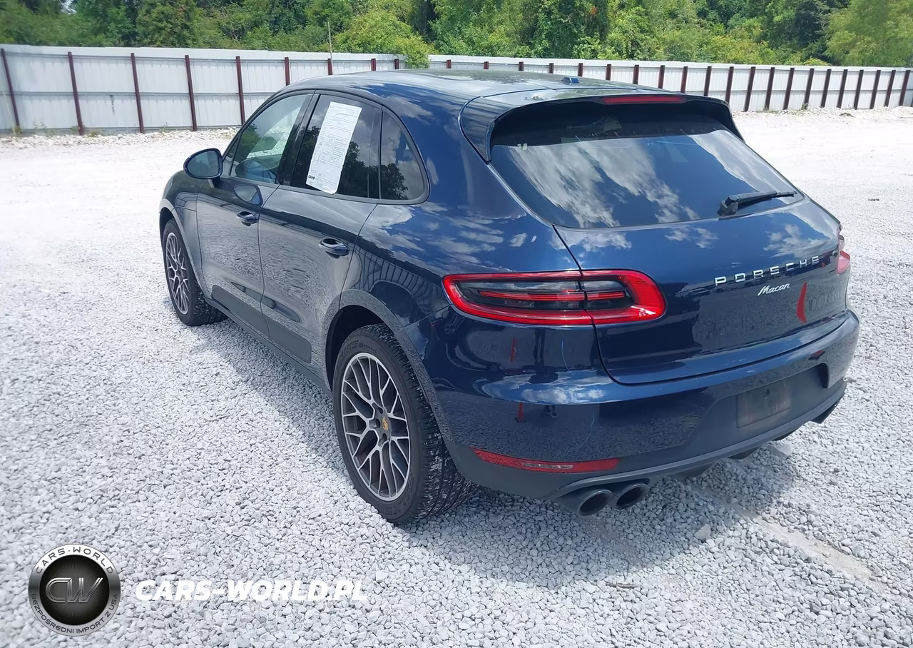 2018 Porsche Macan Sport Edition VIN:WP1AA2A50JLB21701 - 3