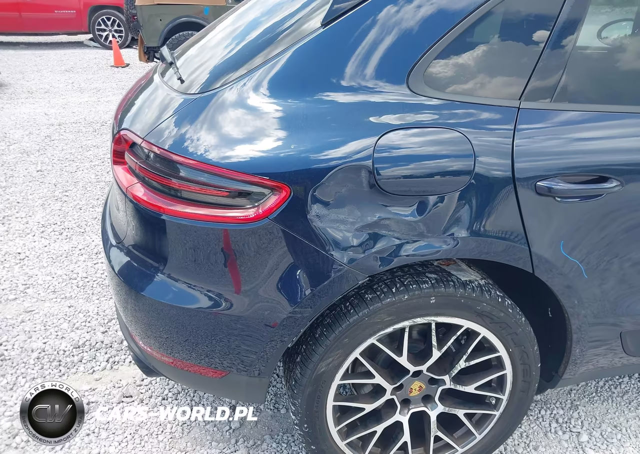 2018 Porsche Macan Sport Edition VIN:WP1AA2A50JLB21701 - 6