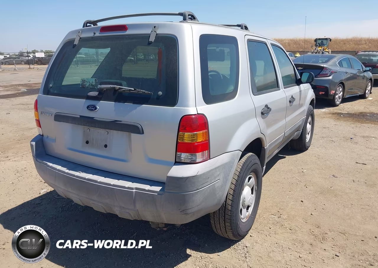 2005 Ford Escape Xls VIN:1FMYU02ZX5KA84225 - 4