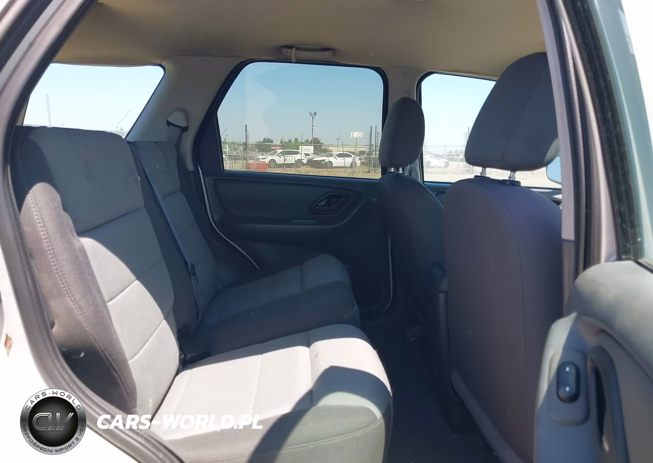 2005 Ford Escape Xls VIN:1FMYU02ZX5KA84225 - 8