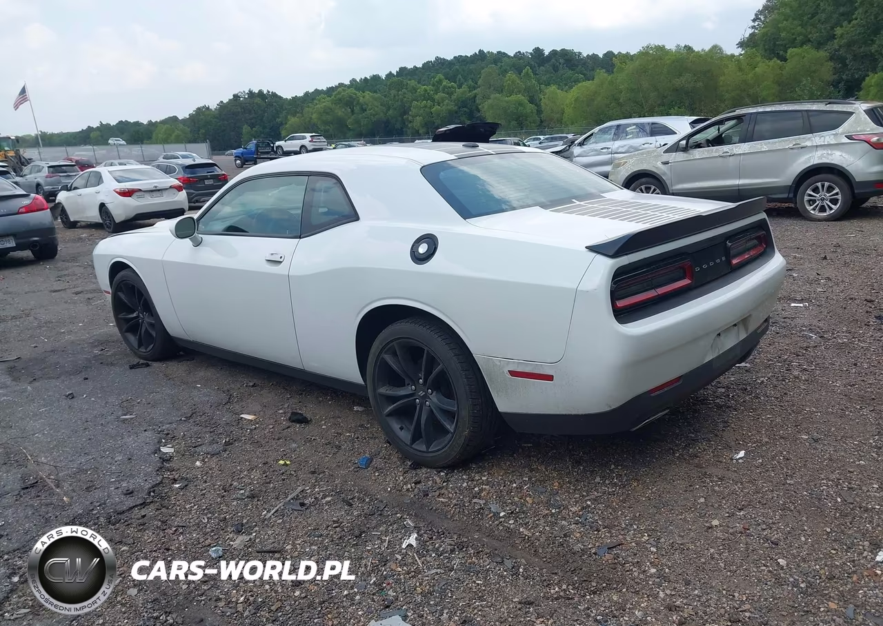 2017 Dodge Challenger Sxt VIN:2C3CDZAG3HH665911 - 3