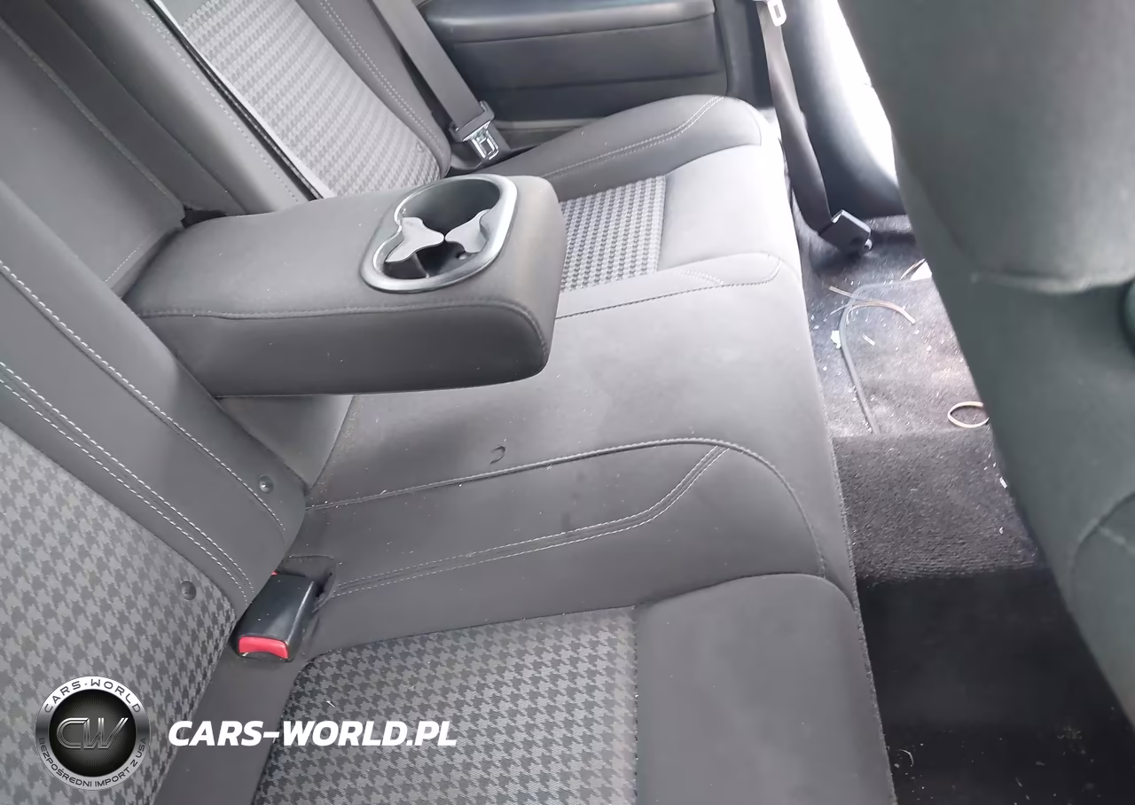 2017 Dodge Challenger Sxt VIN:2C3CDZAG3HH665911 - 8