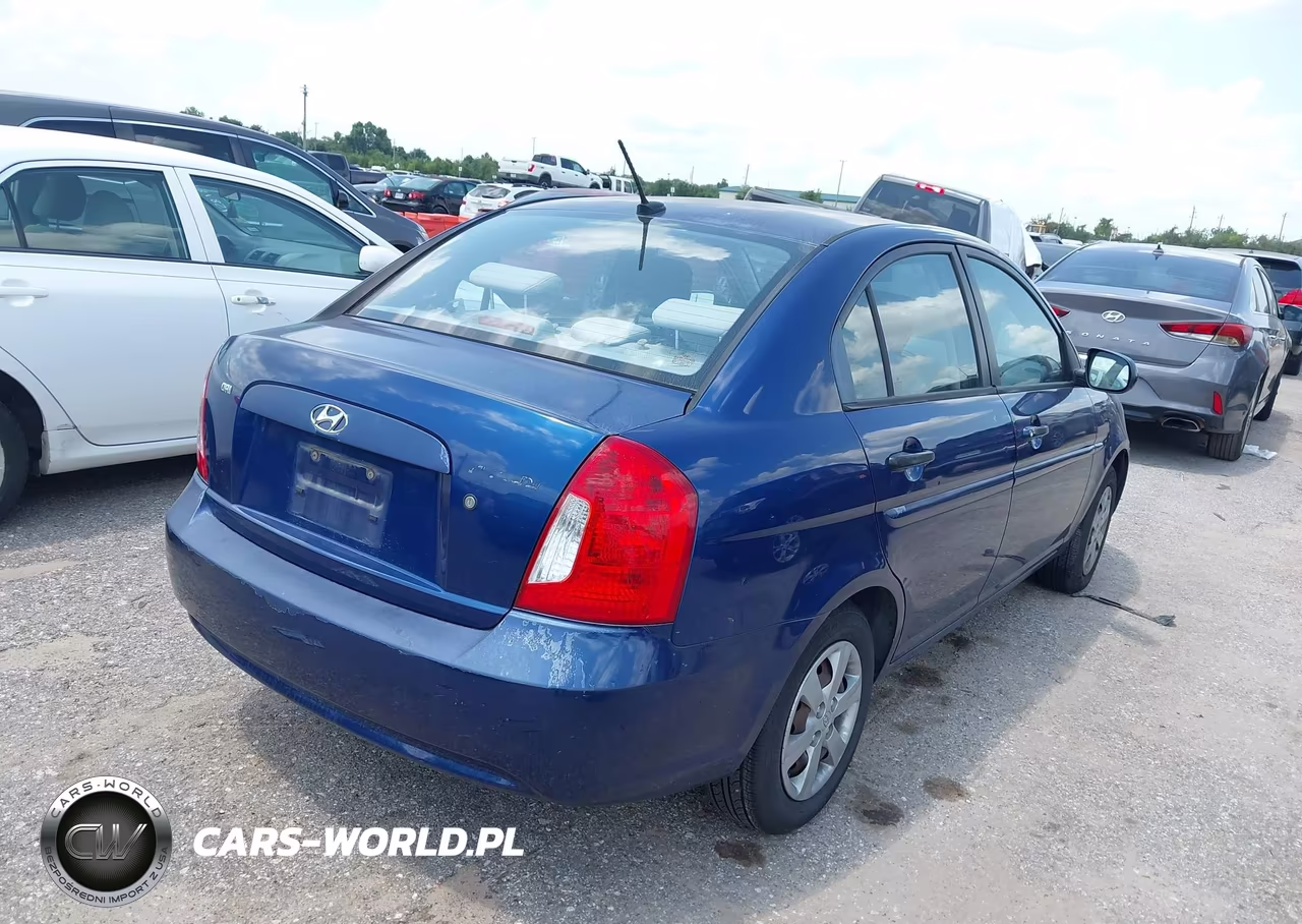 2011 Hyundai Accent Gls VIN:KMHCN4AC8BU609035 - 4