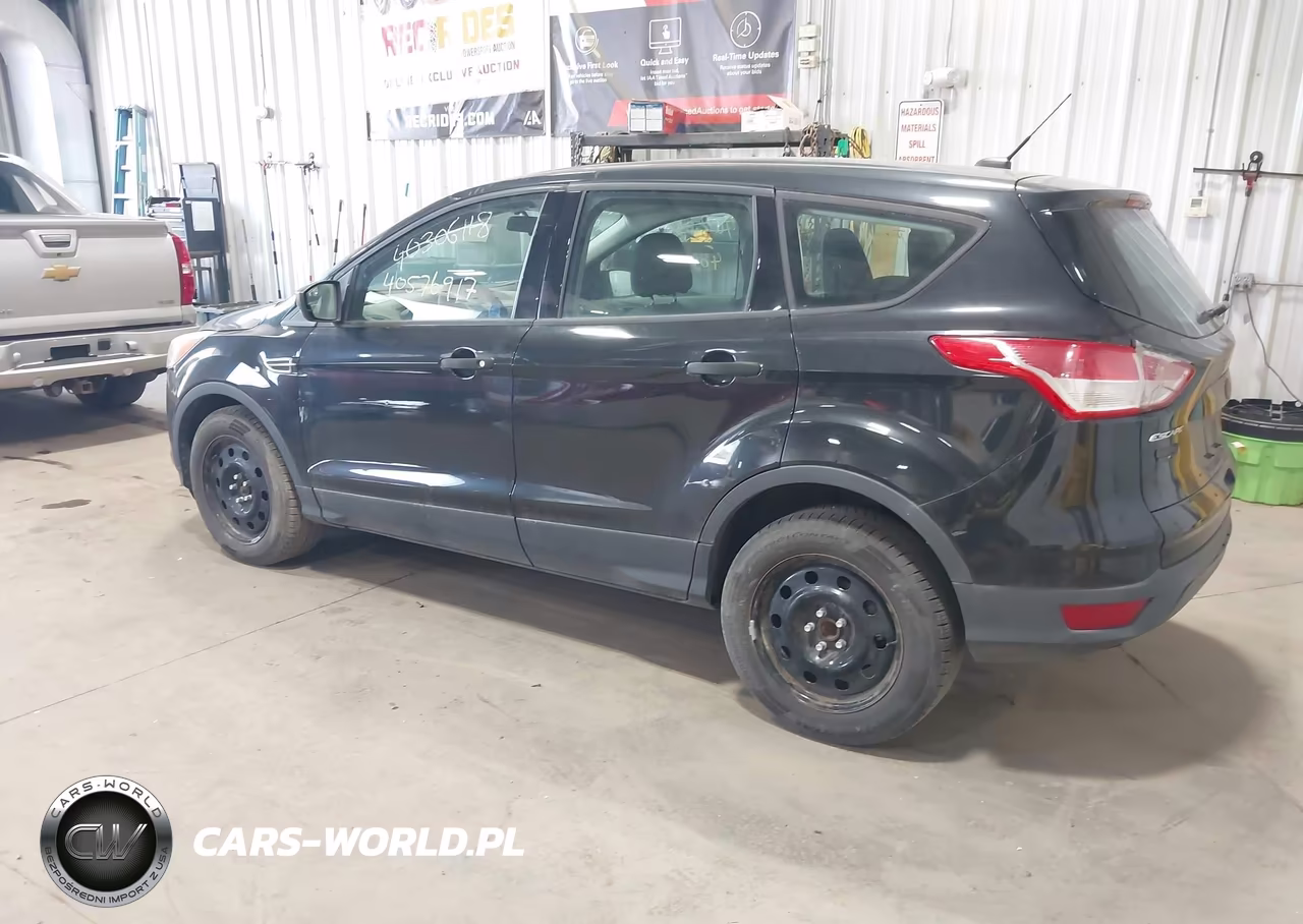 2015 Ford Escape S VIN:1FMCU0F73FUA39572 - 3