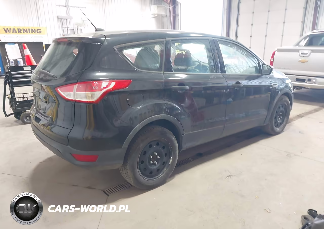 2015 Ford Escape S VIN:1FMCU0F73FUA39572 - 4