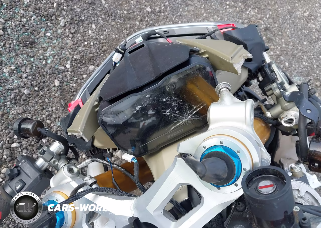 2023 Ducati Panigale V4S VIN:ZDMDAGWW7PB005153 - 7