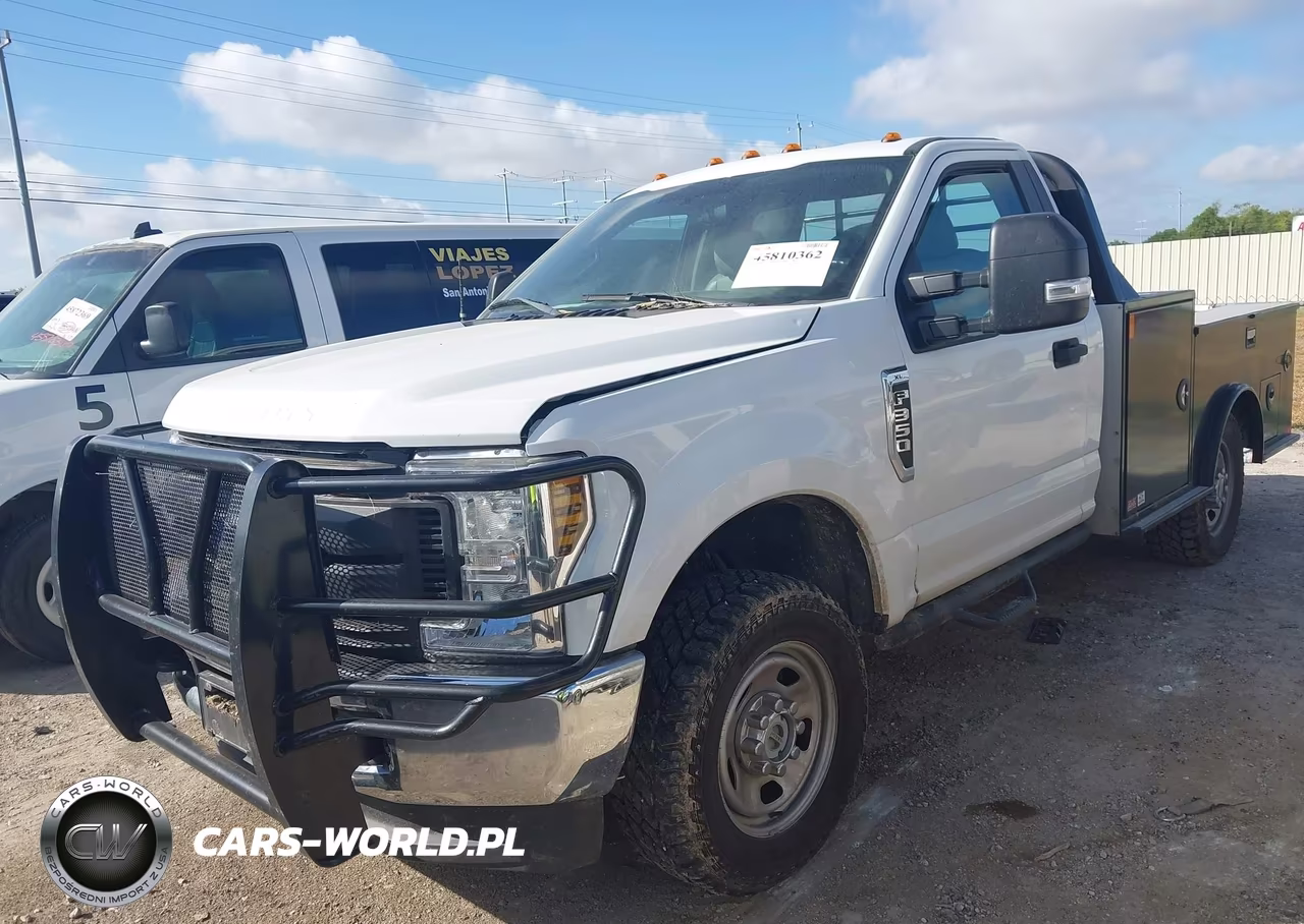 2018 Ford F-350 Chassis Xl VIN:1FDRF3F64JEC27808 - 2