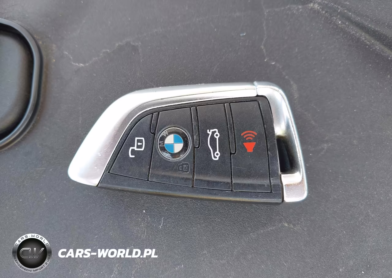 2020 BMW 330I VIN:3MW5R1J00L8B15950 - 11