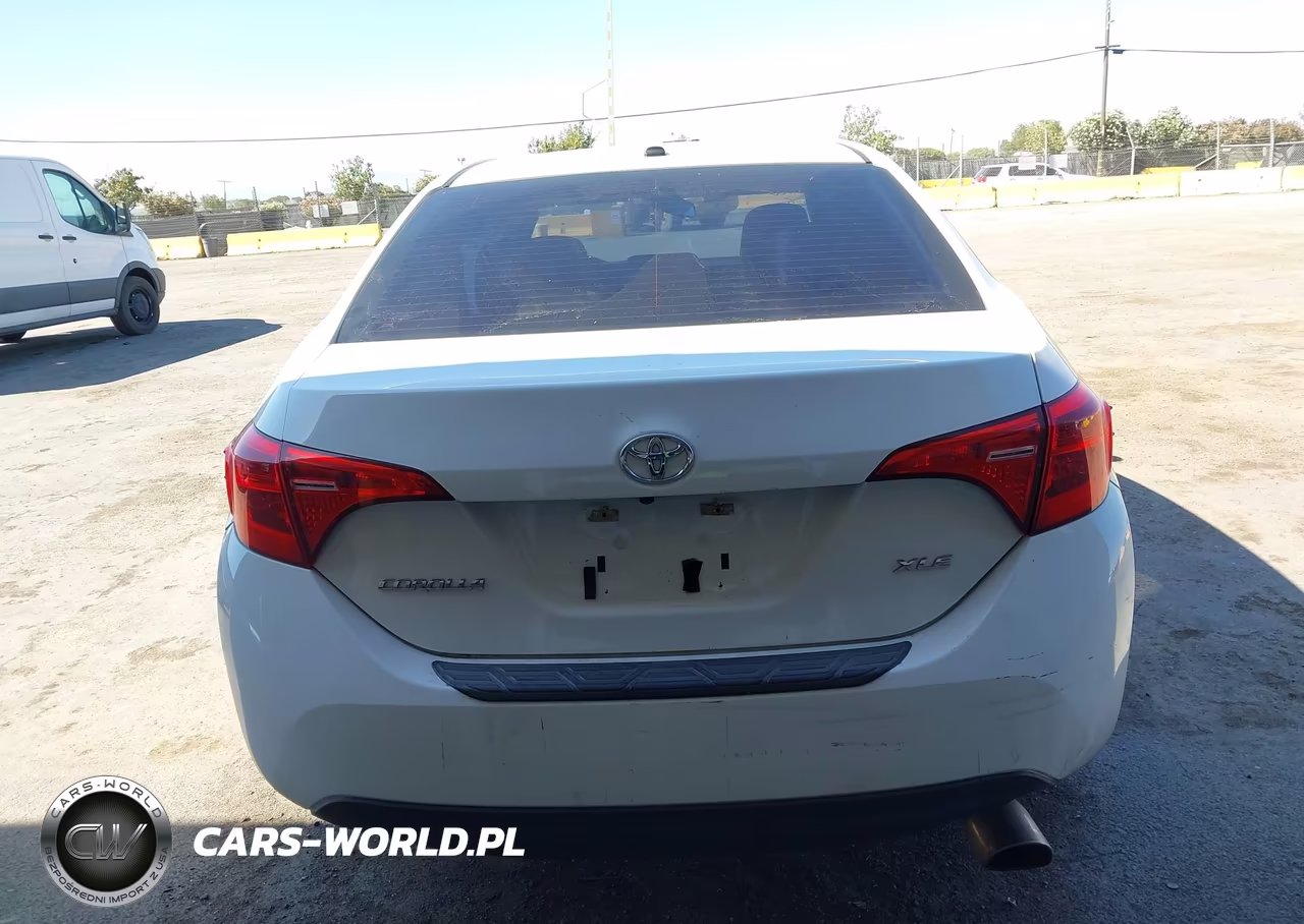 2017 Toyota Corolla Xle VIN:5YFBURHE1HP639247 - 16