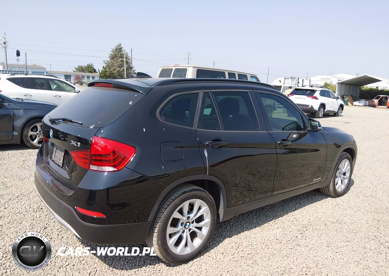 2013 BMW X1 xDrive28I VIN:WBAVL1C5XDVR89862 - 4