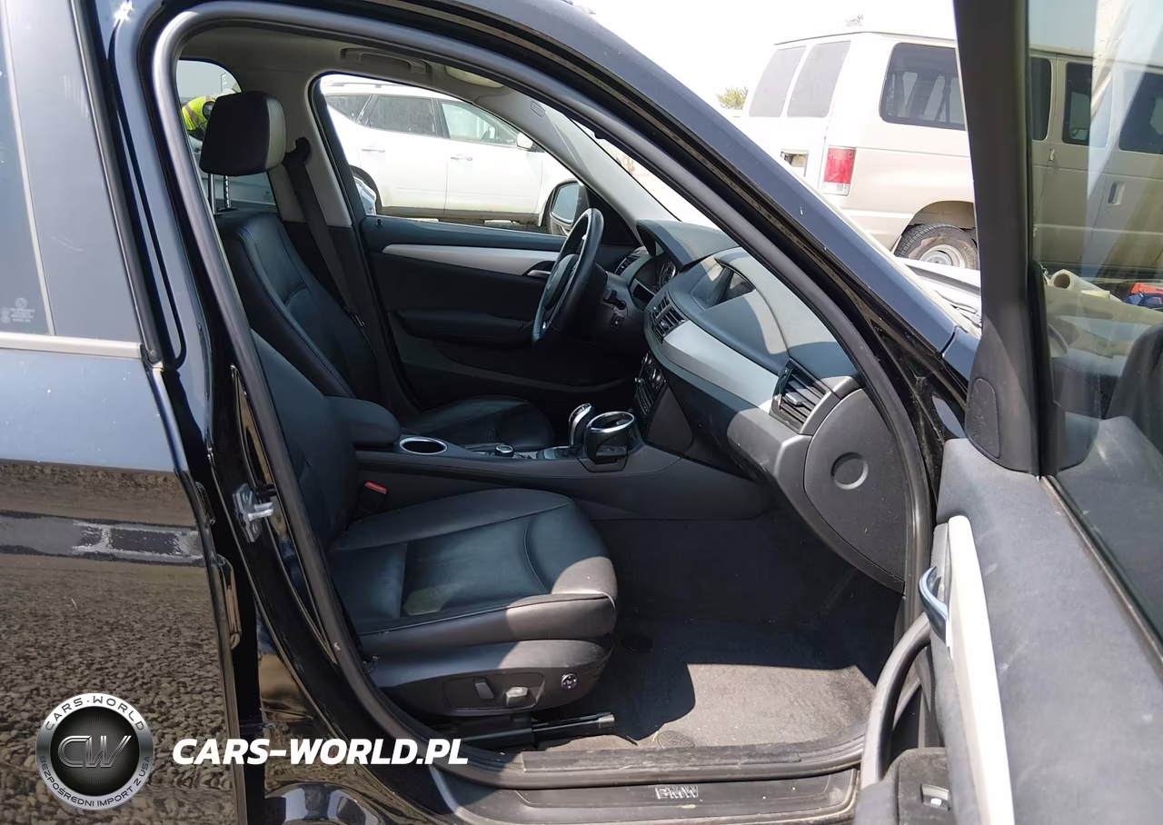 2013 BMW X1 xDrive28I VIN:WBAVL1C5XDVR89862 - 5