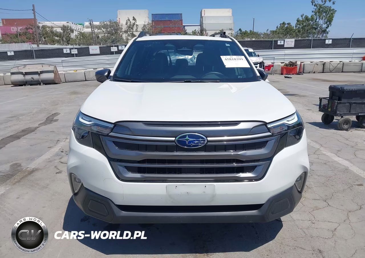 2025 Subaru Forester Premium VIN:JF2SLDDC4SH558208 - 12