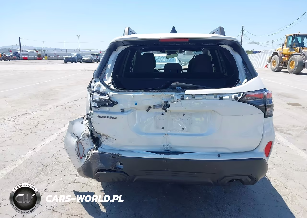 2025 Subaru Forester Premium VIN:JF2SLDDC4SH558208 - 16