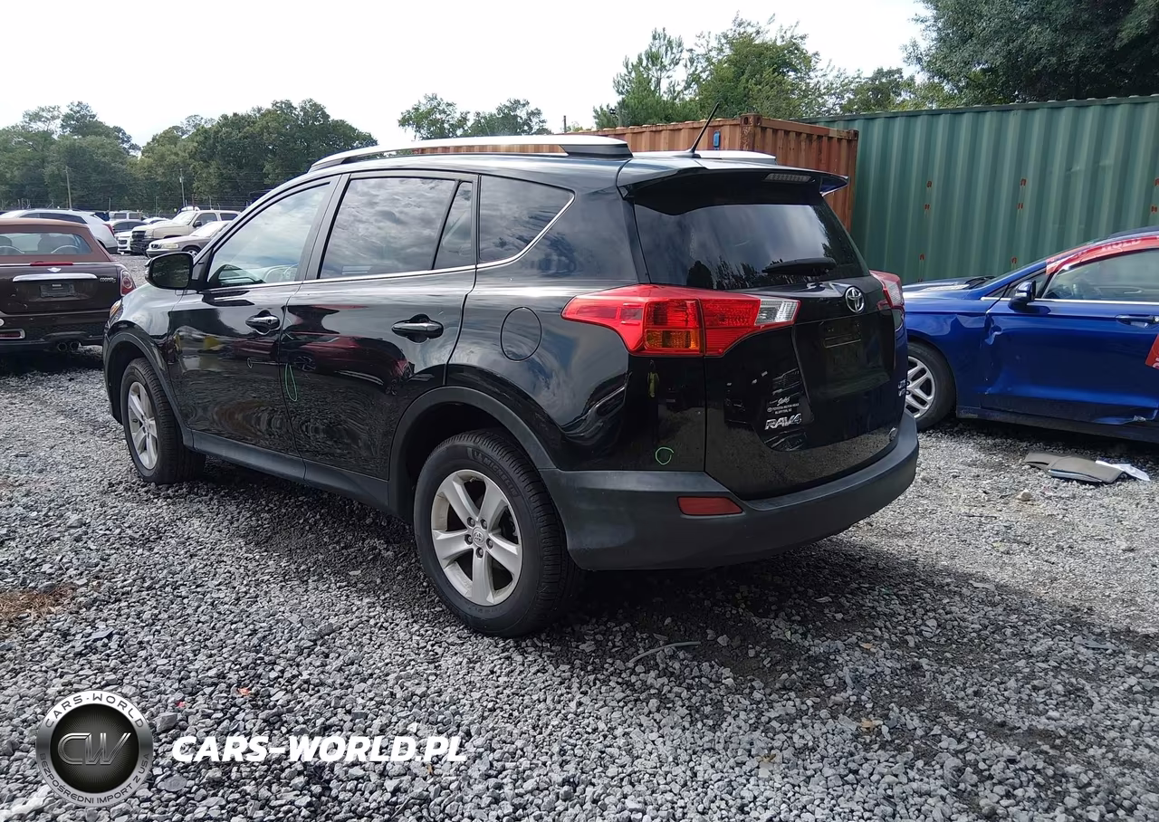 2014 Toyota Rav4 Xle VIN:2T3RFREV3EW152193 - 3
