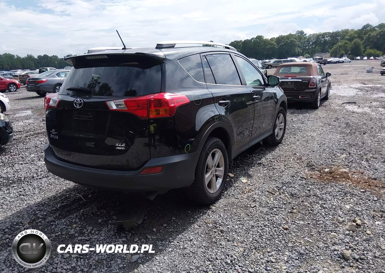 2014 Toyota Rav4 Xle VIN:2T3RFREV3EW152193 - 4