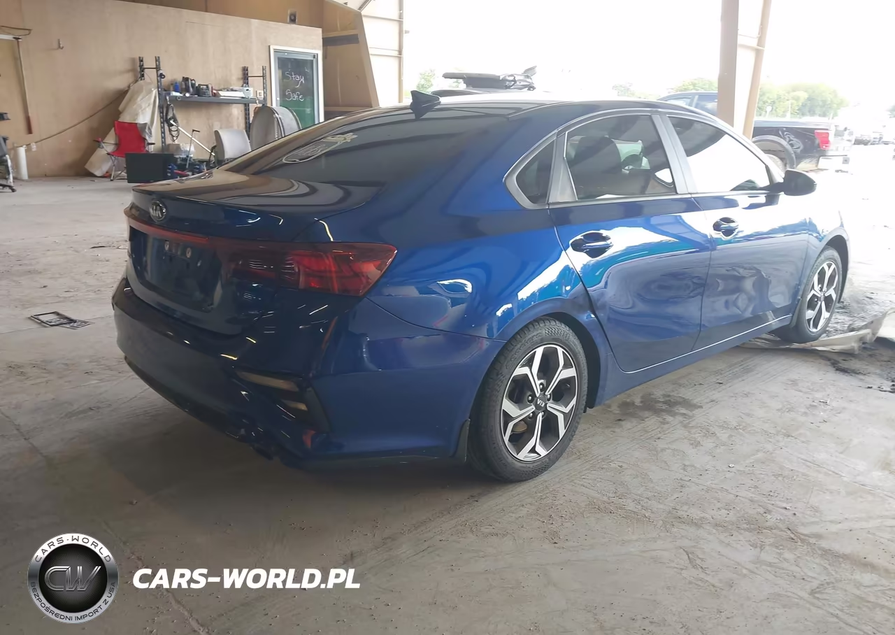 2020 Kia Forte Lxs VIN:3KPF24AD2LE205814 - 4