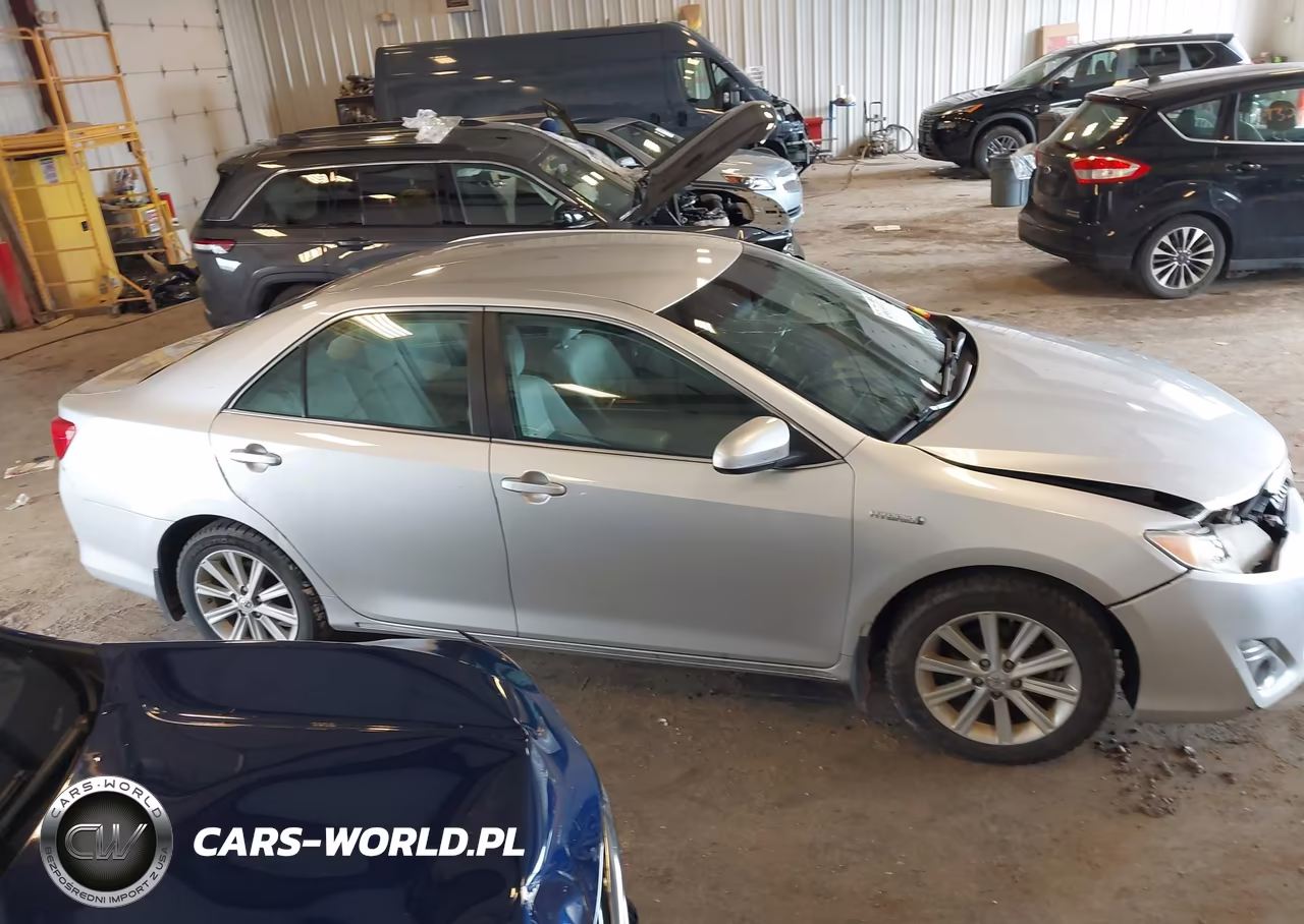 2014 Toyota Camry Hybrid Xle VIN:4T1BD1FK0EU105158 - 13
