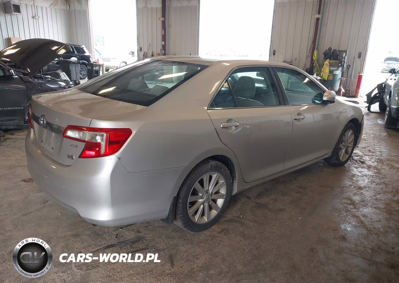 2014 Toyota Camry Hybrid Xle VIN:4T1BD1FK0EU105158 - 4