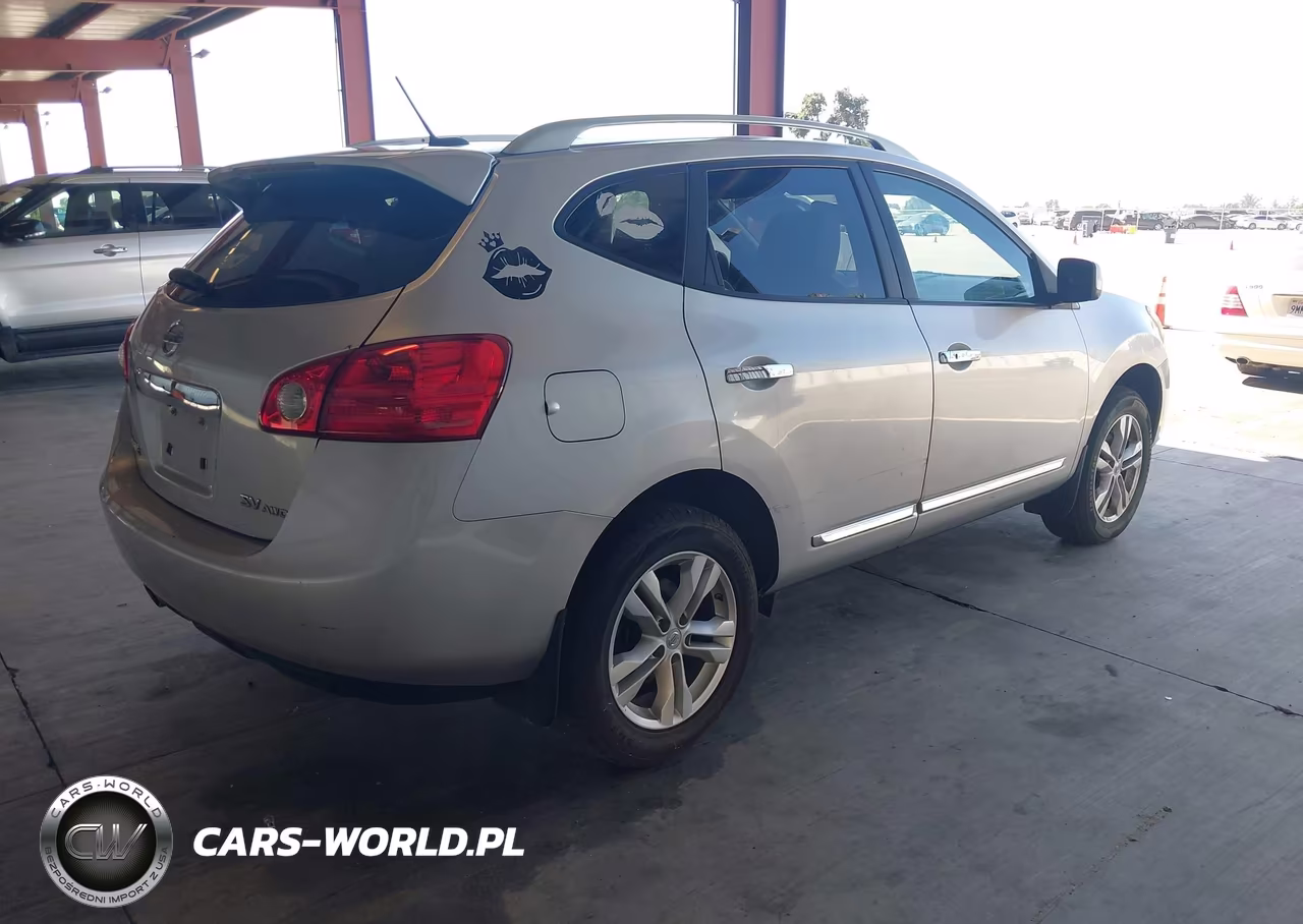 2012 Nissan Rogue Sv VIN:JN8AS5MV2CW717586 - 4