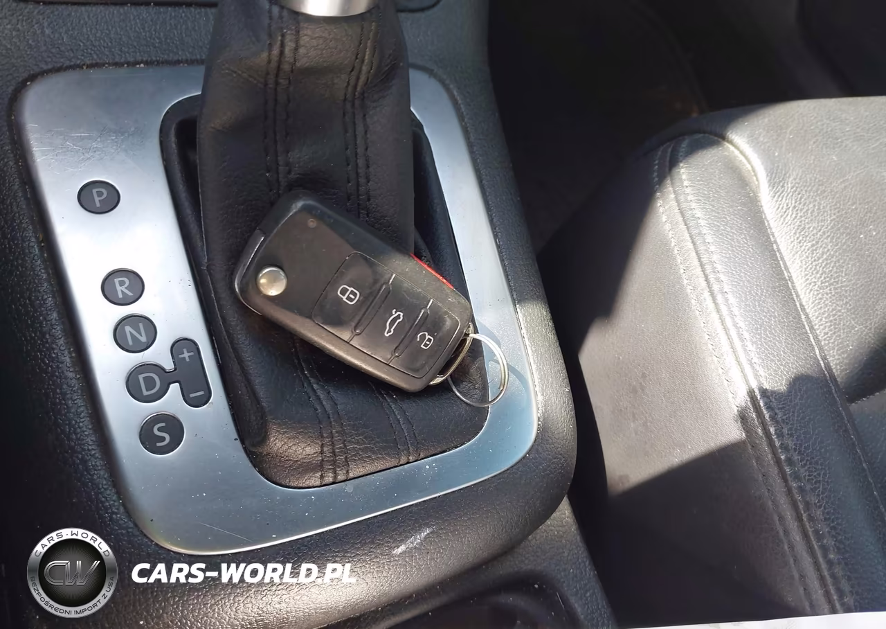 2014 Volkswagen Tiguan R-Line VIN:WVGAV3AX4EW063895 - 11