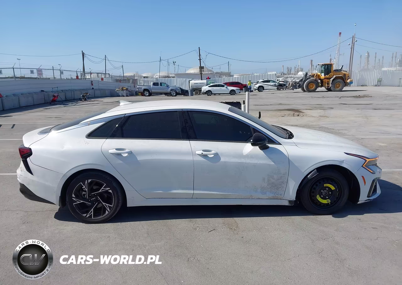 2025 Kia K5 Gt-Line VIN:KNAG64J72S5313599 - 13