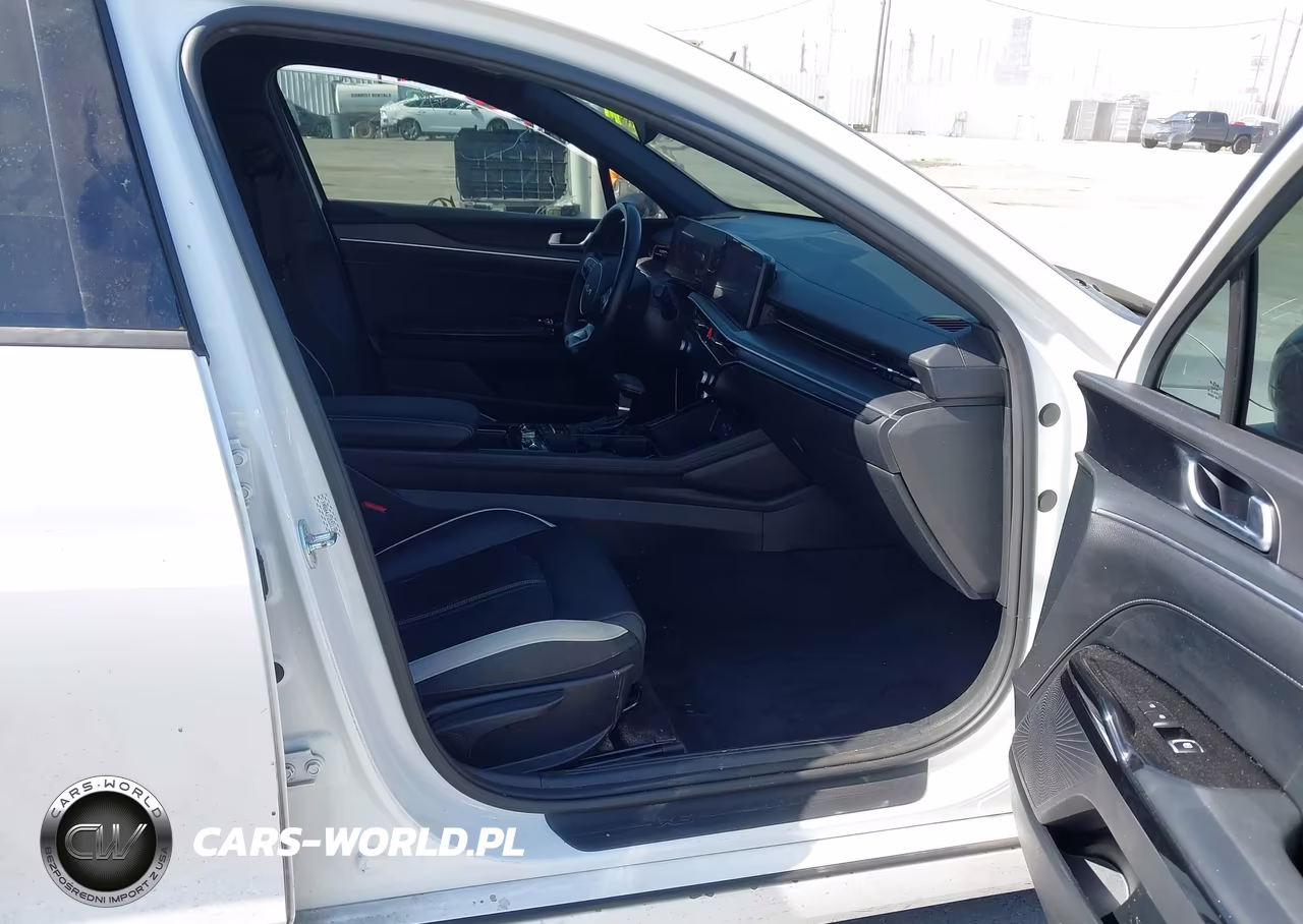 2025 Kia K5 Gt-Line VIN:KNAG64J72S5313599 - 5